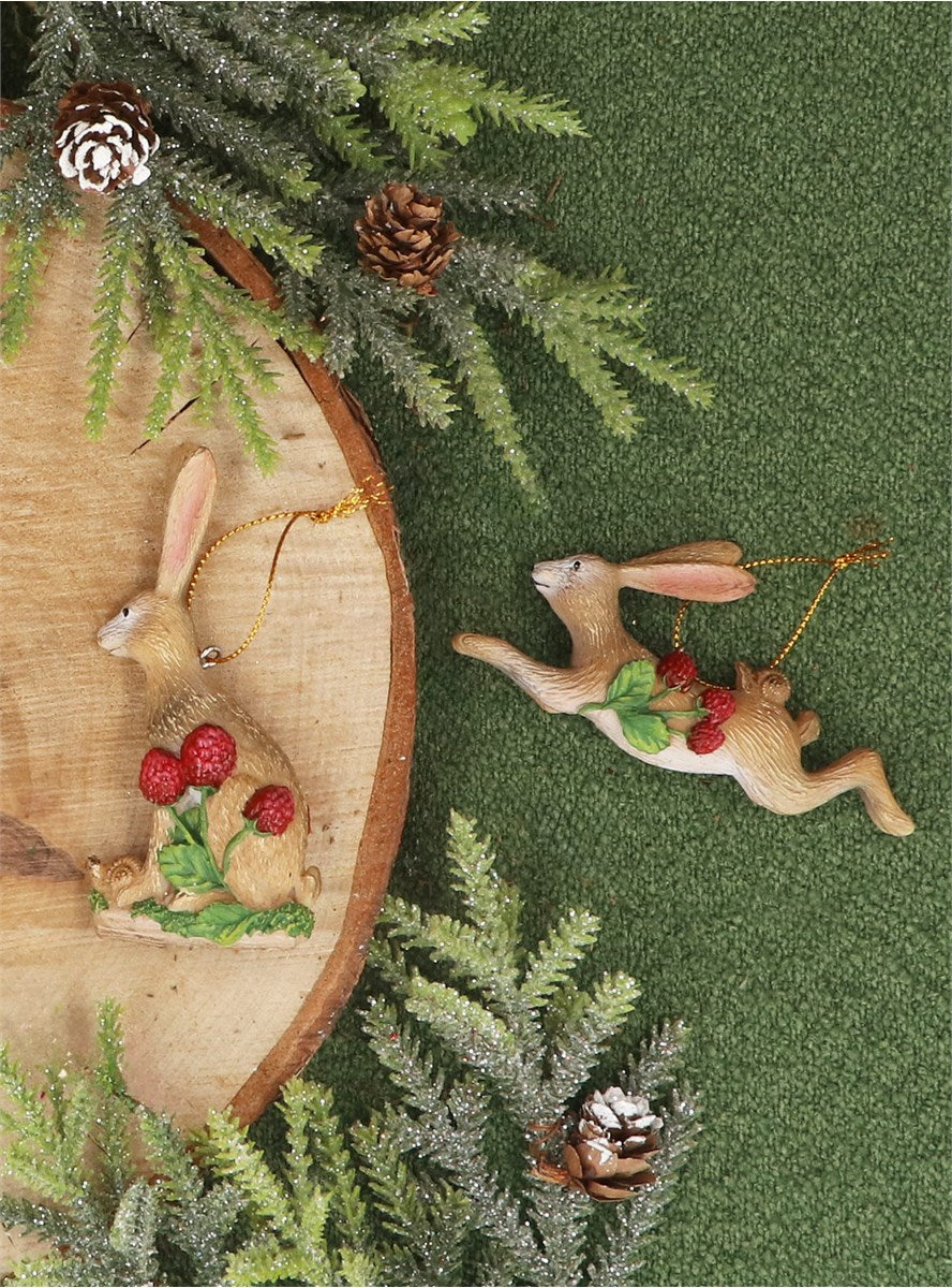Resin Hare W Berries Dec