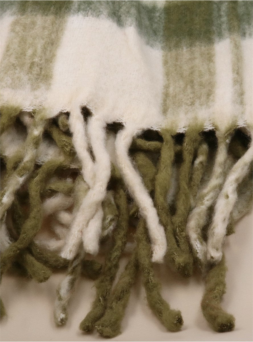 Moss Green Checked Tassel Fringe Cosy Throw
