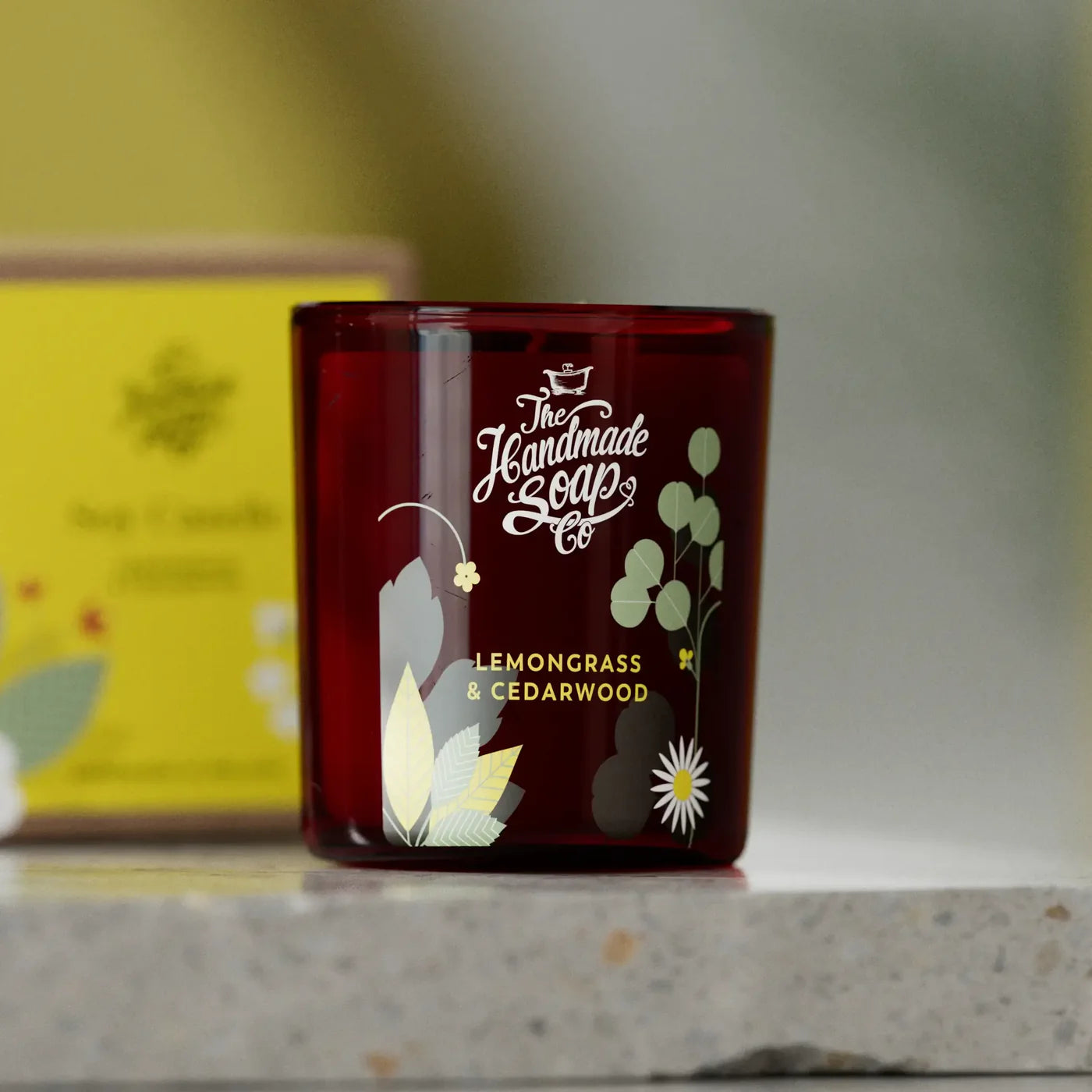 THE HANDMADE SOAP COMPANY | SCENTED SOY CANDLE | LEMONGRASS & CEDARWOOD | 70G