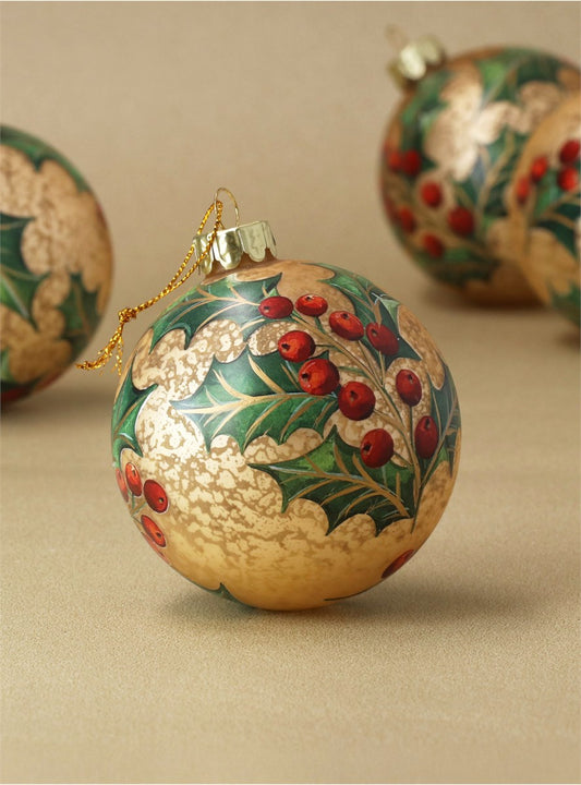 Bauble | Antique Gold With Holly