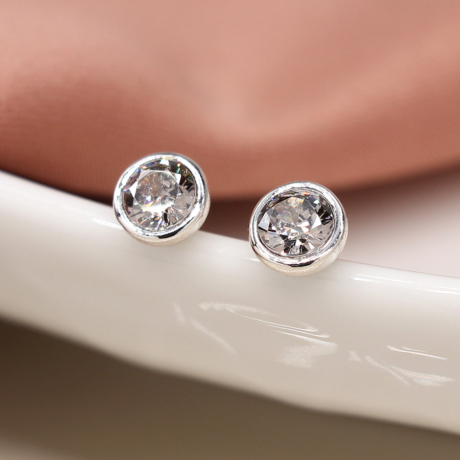 Silver plated simple round cz crystal earrings