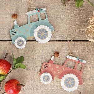 New England Style | Wood Decorations | Tractors