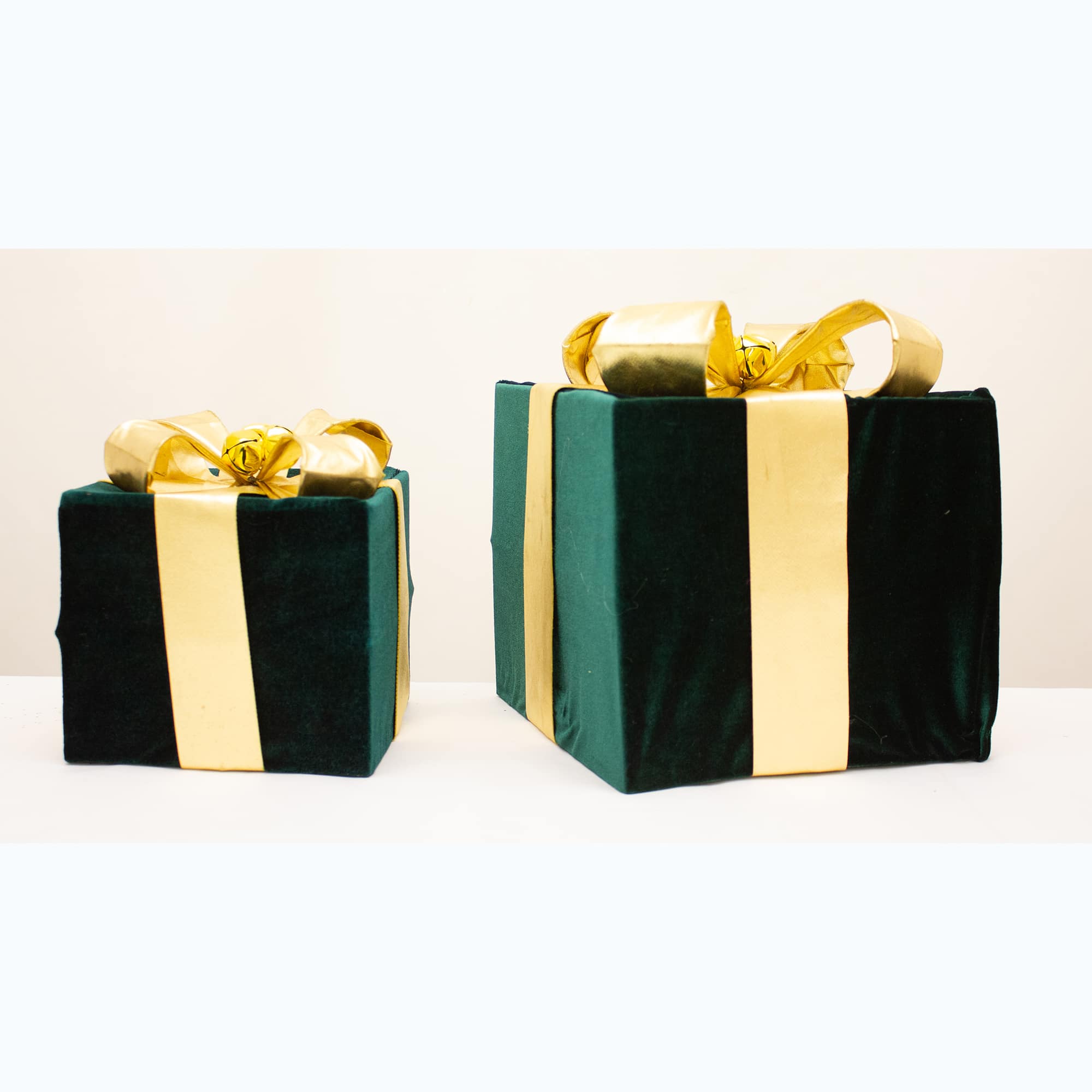 Green velvet s/2 gift boxes