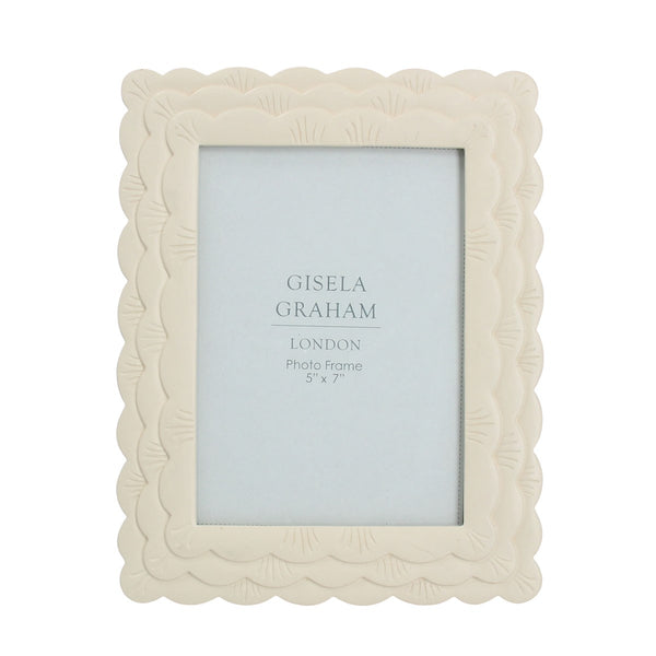 Resin Photo Frame | Cream Scalloped | 5 x 7