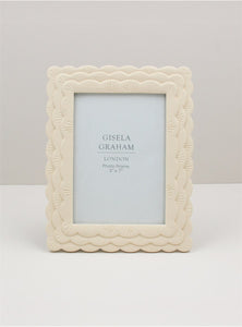 Resin Photo Frame | Cream Scalloped | 5 x 7