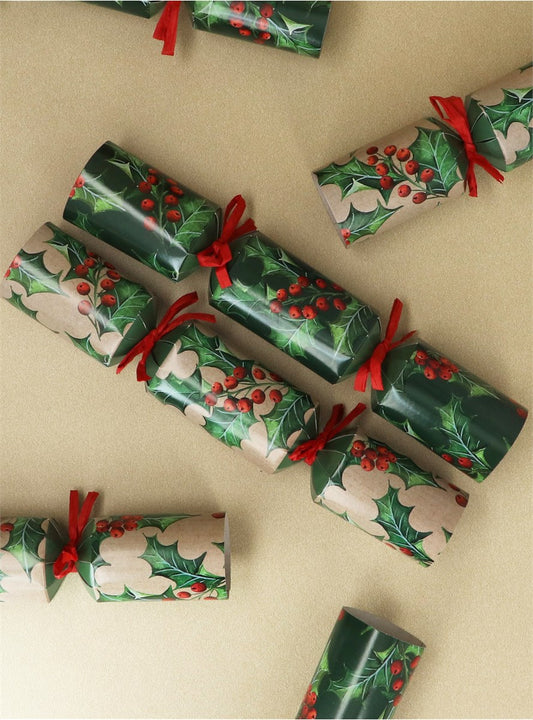 Holly Crackers Box of 6