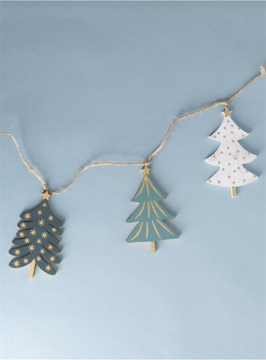 New England Wood Trees Garland