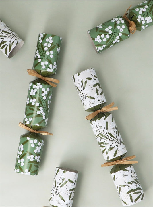 Mistletoe Green & Ivory Crackers Box of 6