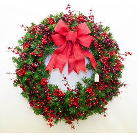 Woodland Berry XL Wreath With Lights