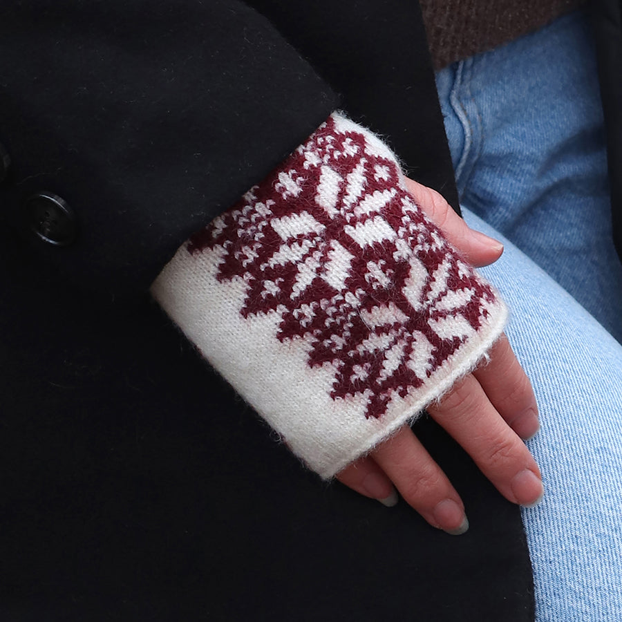 Burgundy/Cream Scandi Starflower Wrist Warmers