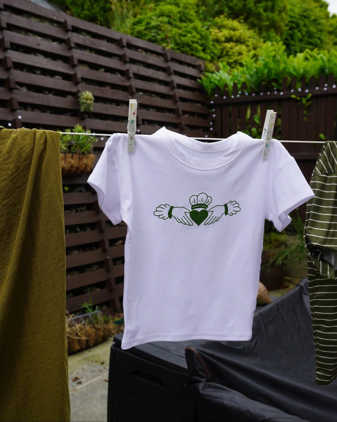 Claddagh 'Baby Tee' Fitted Woman's T-Shirt | Medium