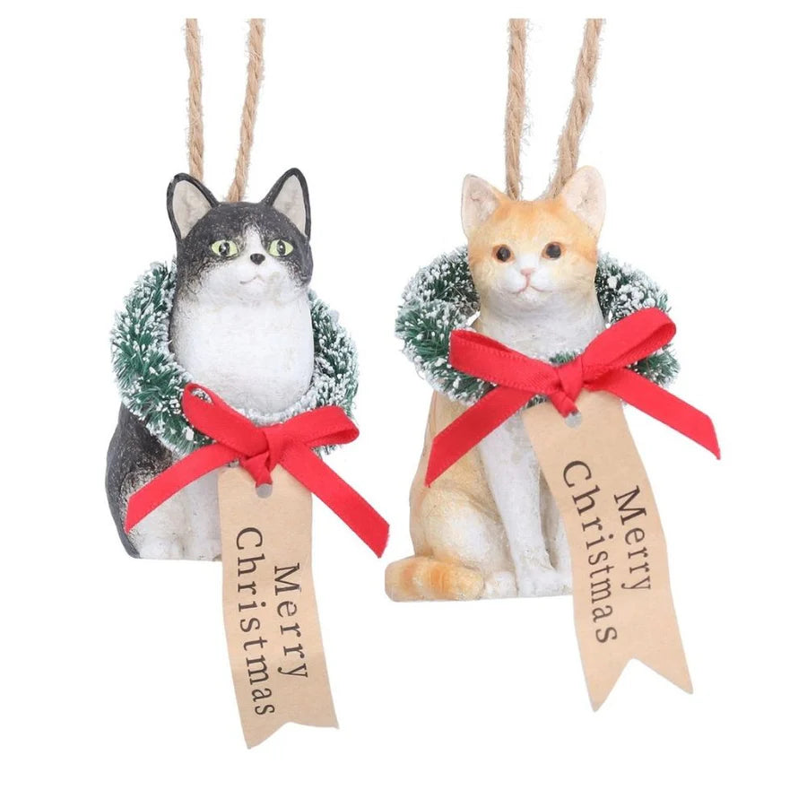 Resin Cat With Wreath & Tag Decoration