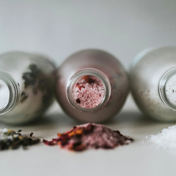 The Natural Beauty Pot | Rose Bath Salts | 90g